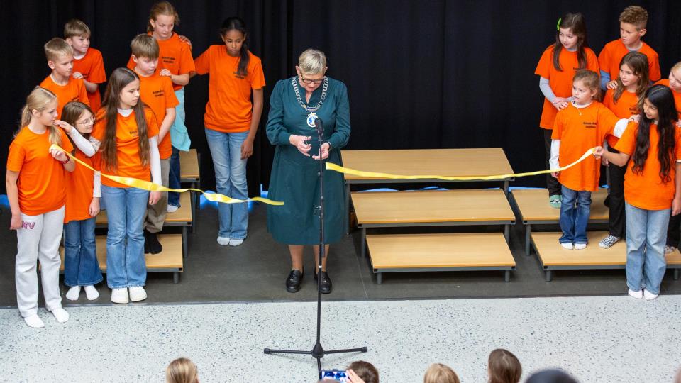 Lenke til artikkel: Åpning av nye Halsen barneskole